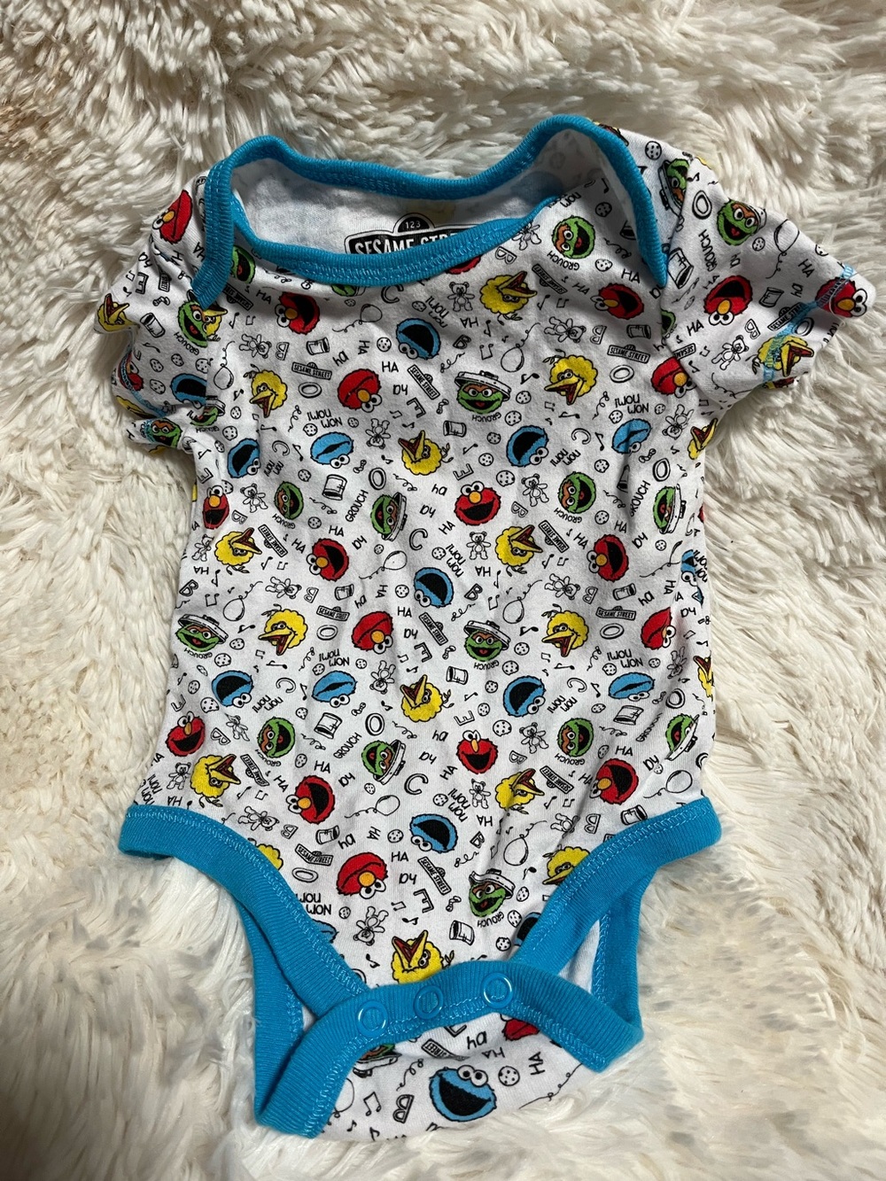 Sesame Street one piece bodysuit-Unisex baby 0/3 months Elmo*Cookie monster